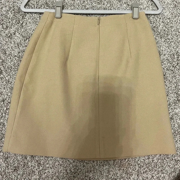 Tan H&M skirt - Picture 3 of 3